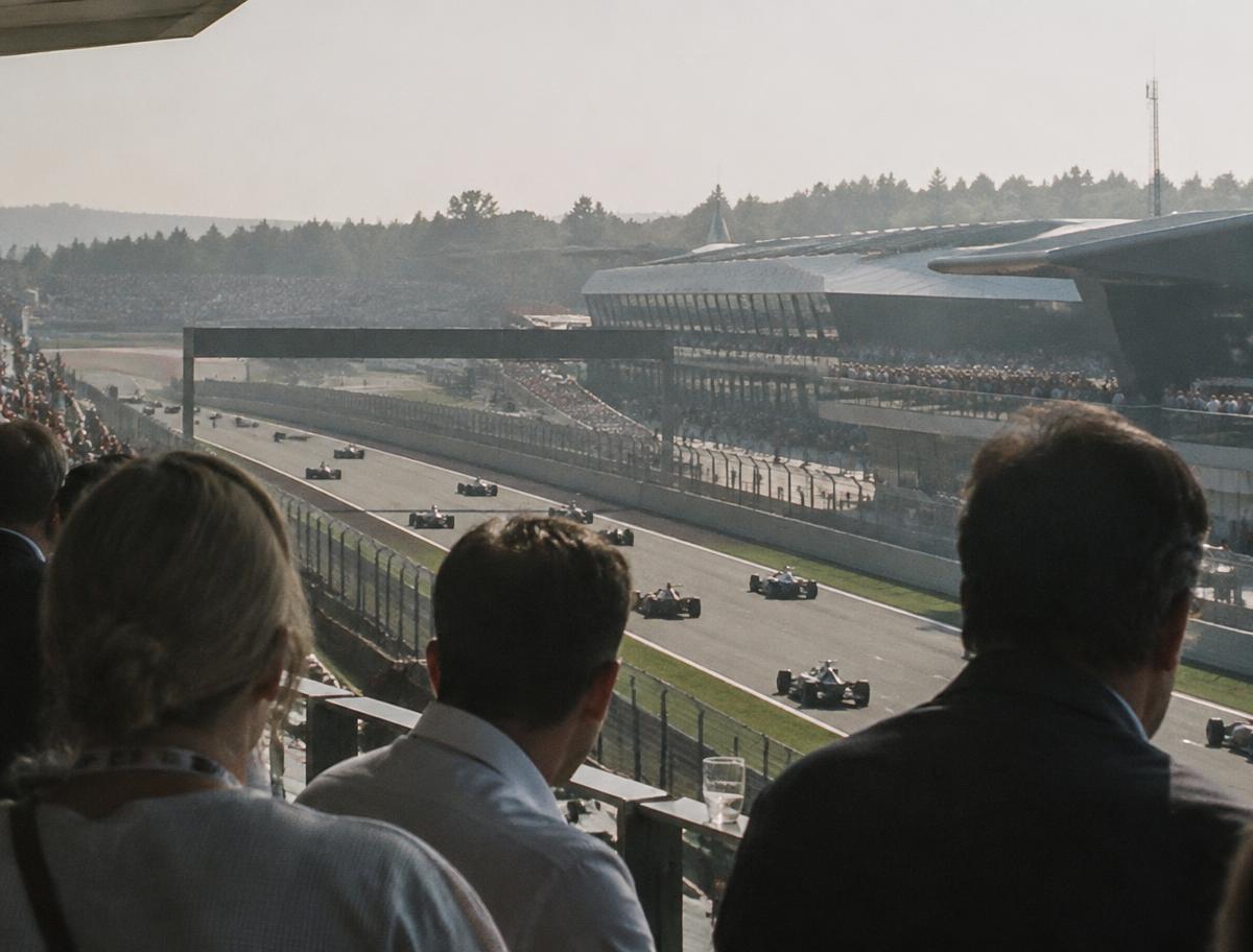 Terraza VIP sobre el circuito de Fórmula 1